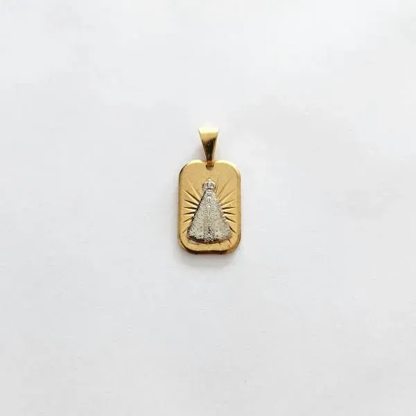 PINGENTE NOSSA SENHORA APARECIDA BANHO TONS AMARELO E BRANCO