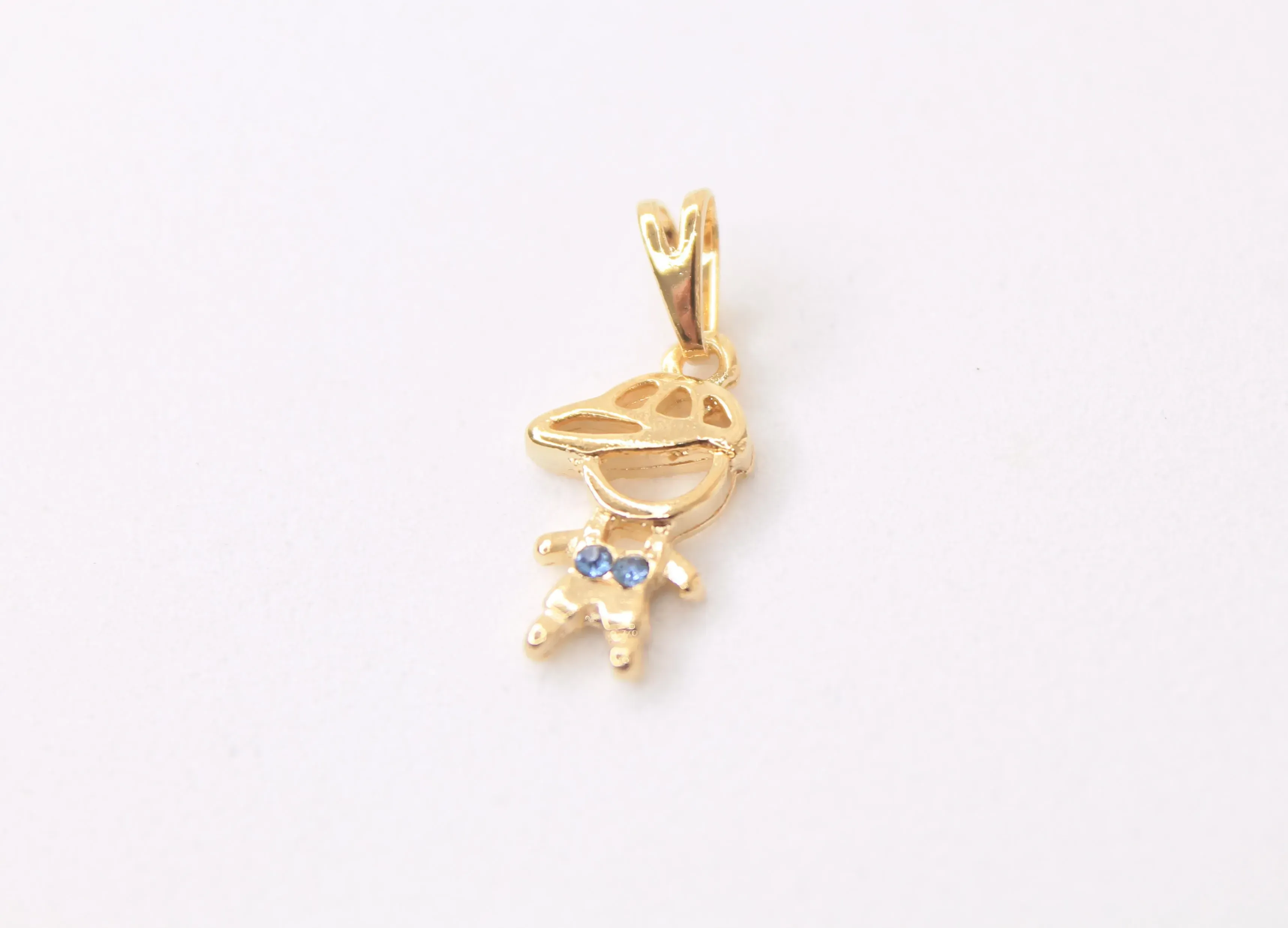 PINGENTE DOURADO MENINO DETALAHE ZIRCÔNIA AZUL