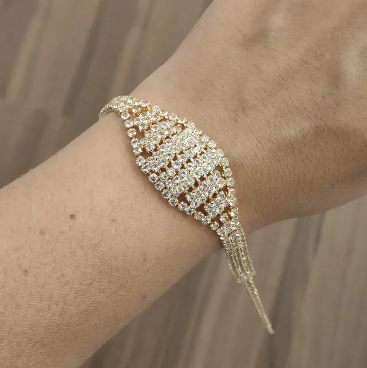 PULSEIRA DOURADA CRAVEJADA ZIRCÔNIAS CRISTAL