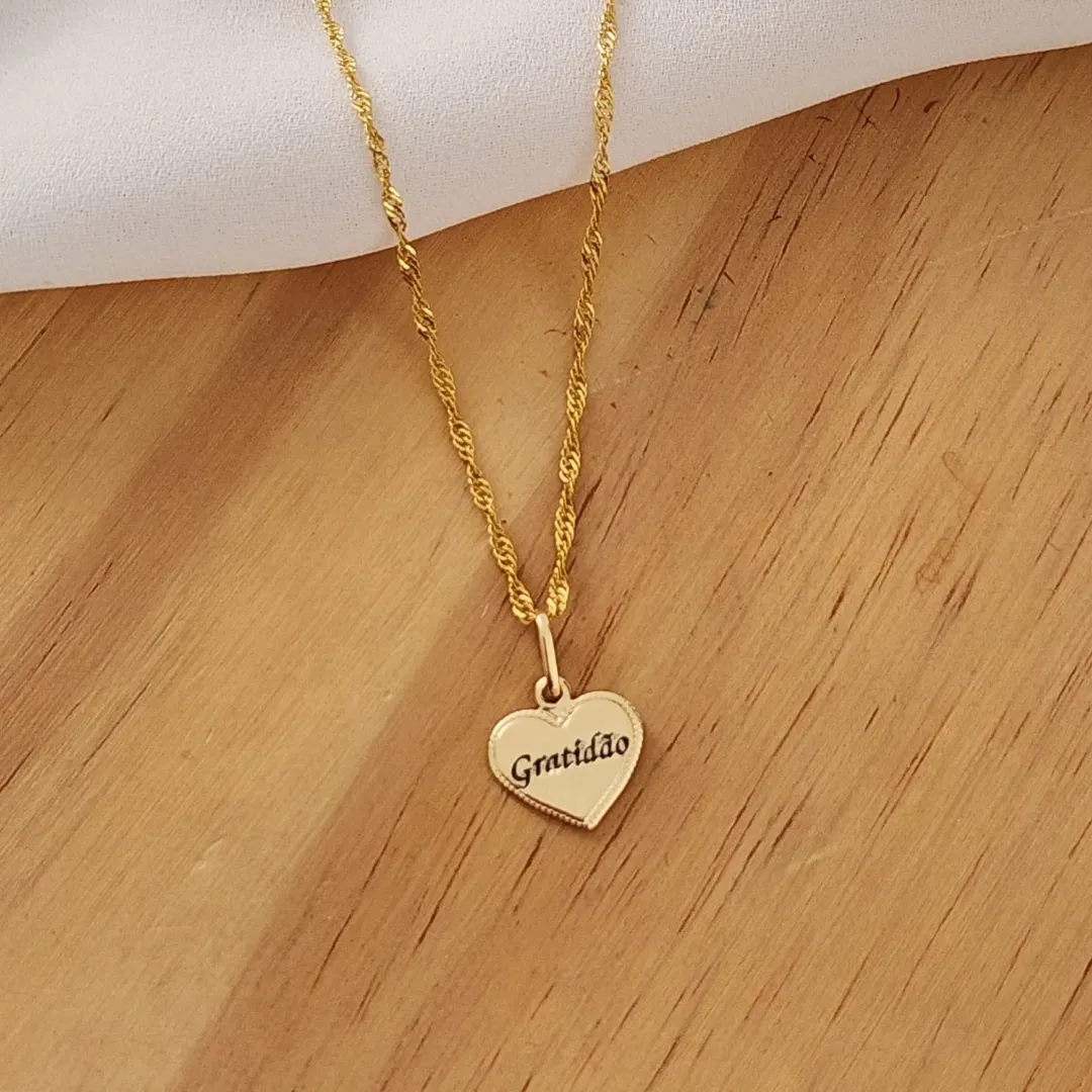 COLAR PINGENTE DOURADO CORAÇÃO GRATIDÃO