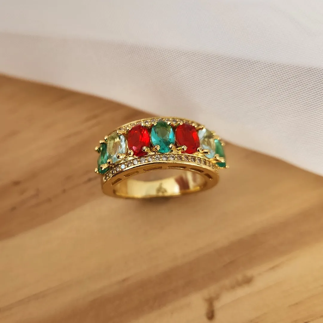 ANEL DOURADO PEDRAS MULTICOLORIDAS CRAVEJADO MICROZIRCÔNIAS CRISTAL