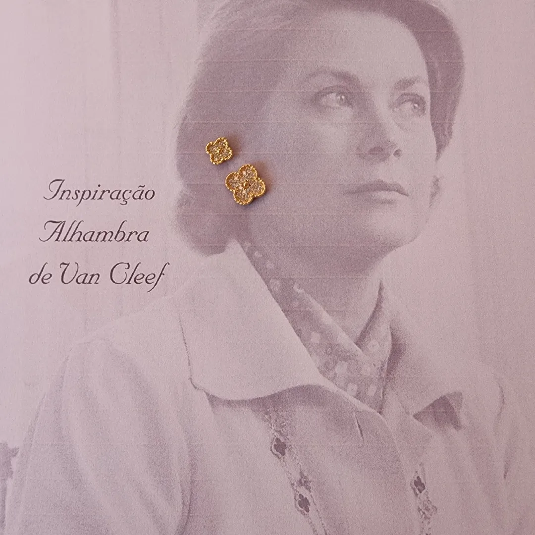 DUPLA DE BRINCOS TREVO DE QUATRO FOLHAS DOIS TAMANHOS EM ZIRCÔNIAS INSPIRAÇÃO ALHAMBRA DE VAN CLEEF