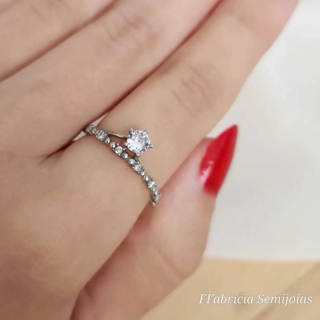 ANEL PRATA 925 CRAVEJADO MICROZIRCÔNIAS CRISTAL