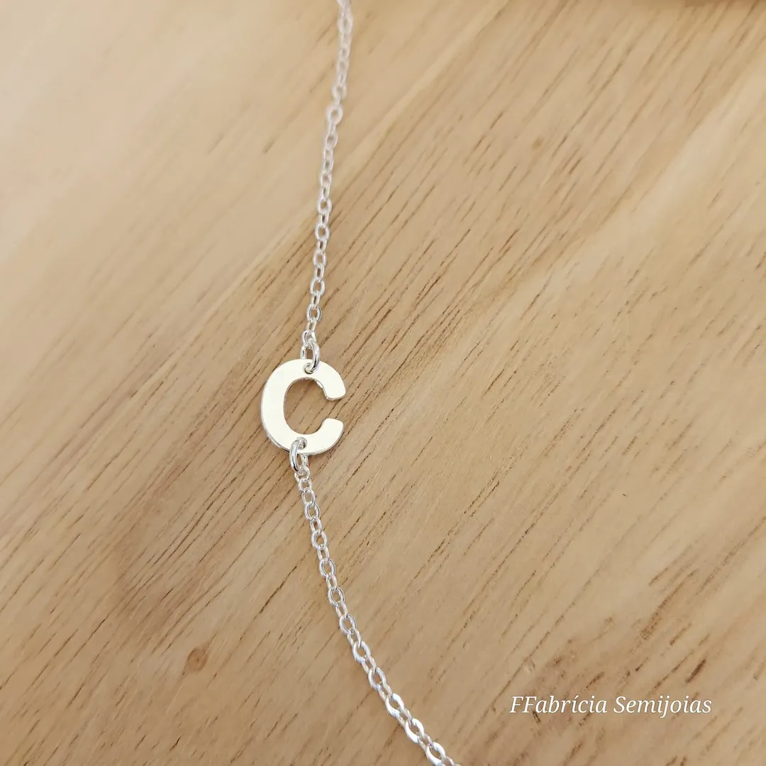 COLAR BANHO DE PRATA LETRA C LATERAL 45+5CM