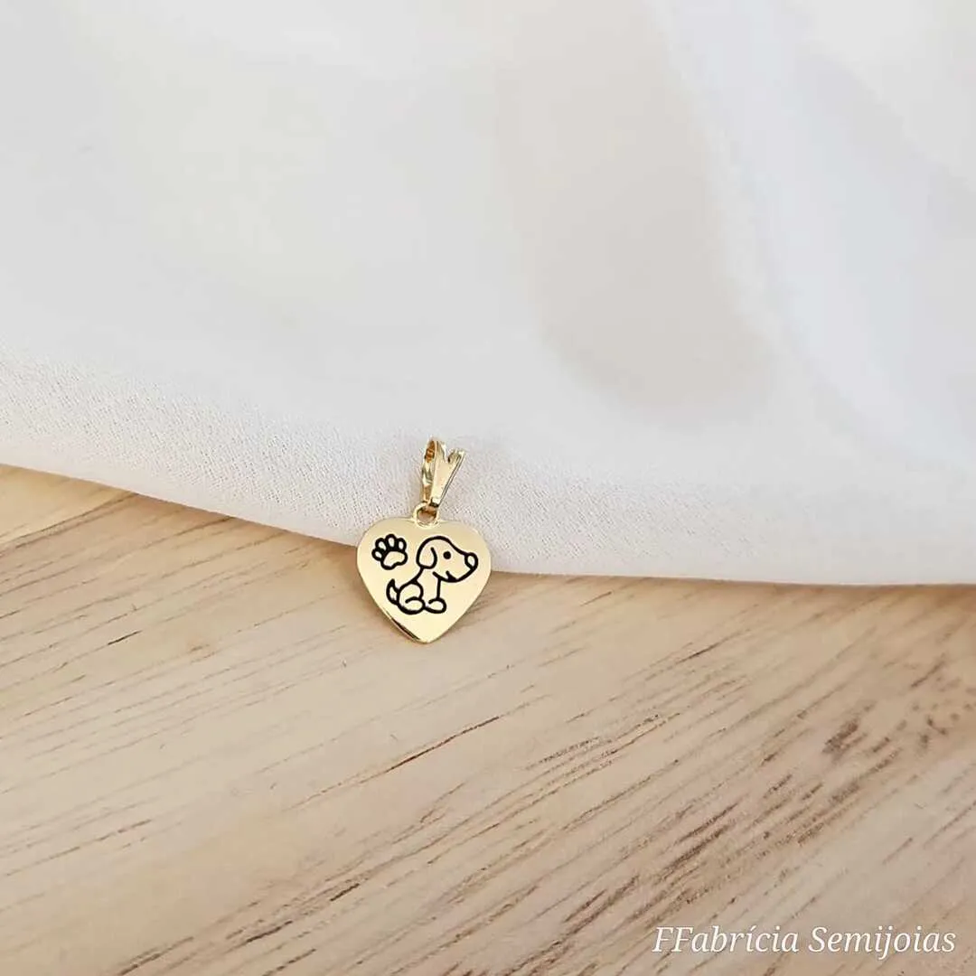 PINGENTE DOURADO CORAÇÃO CACHORRO