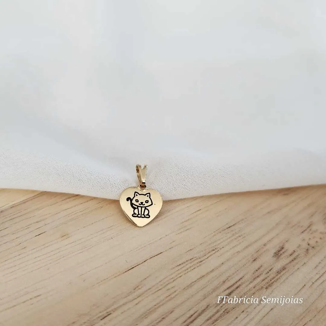 PINGENTE DOURADO CORAÇÃO GATO