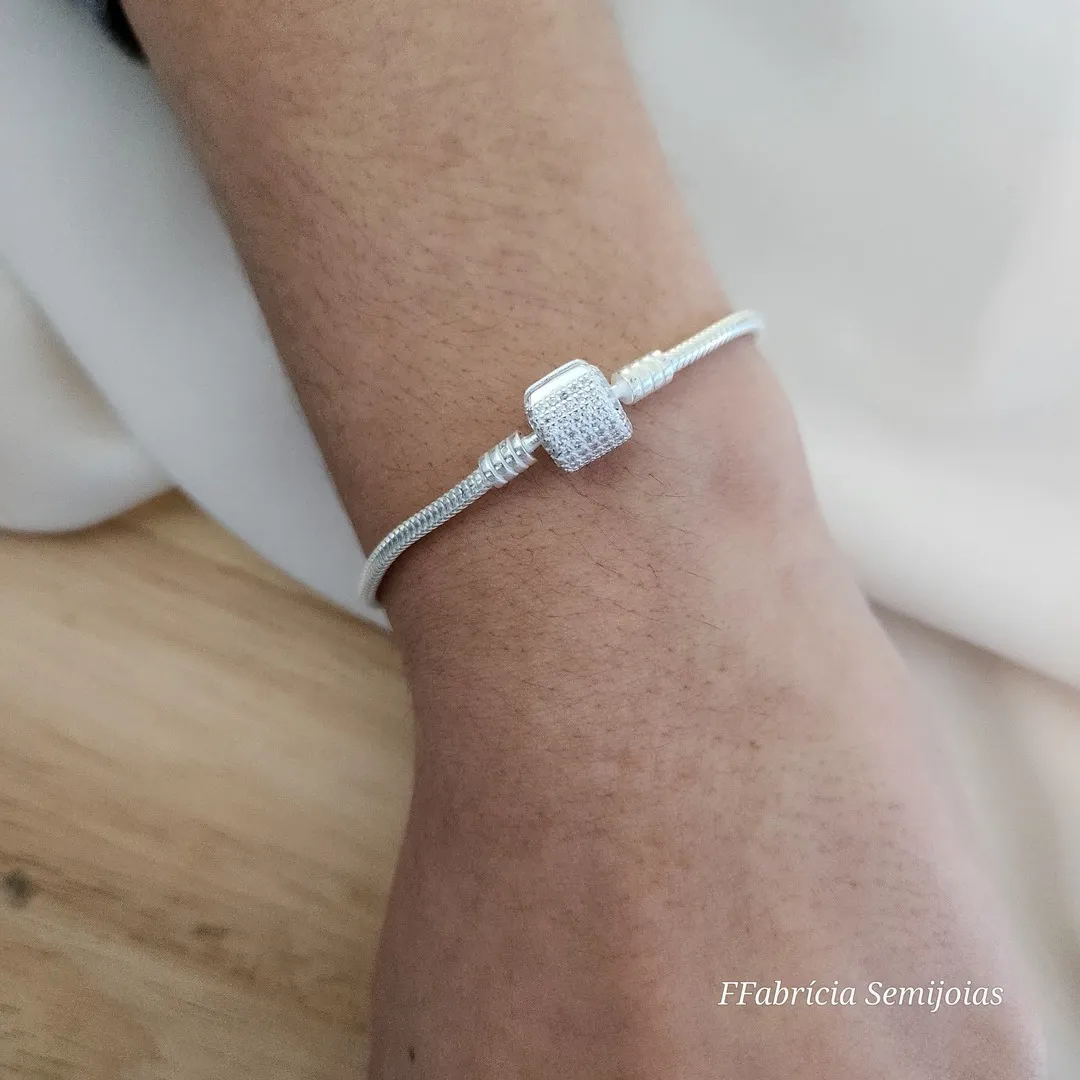 PULSEIRA PRATA 925 PARA BERLOQUE  PANDORA FECHO CRAVEJADO EM MICROZIRCÔNIAS 17CM