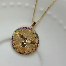 COLAR DOURADO DIVINO ESPÍRITO SANTO MICROZIRCÔNIAS COLORIDAS