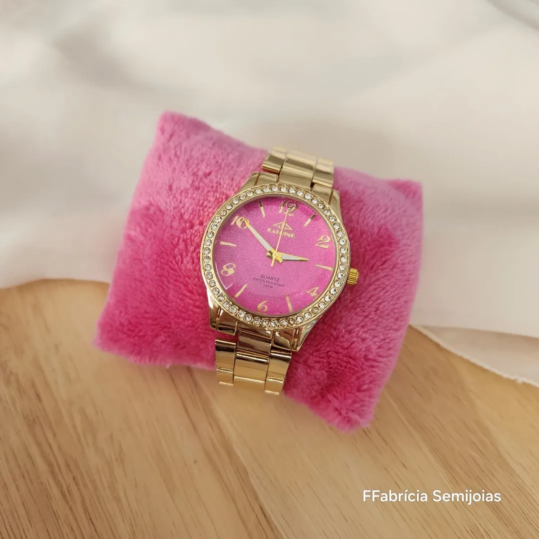 RELÓGIO DOURADO FUNDO ROSA CRAVEJADO