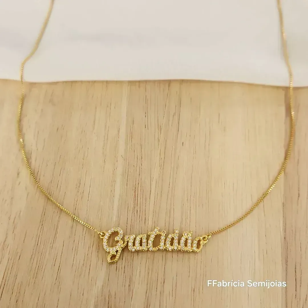 COLAR GRATIDÃO CRAVEJADO EM MICROZIRCÔNIAS