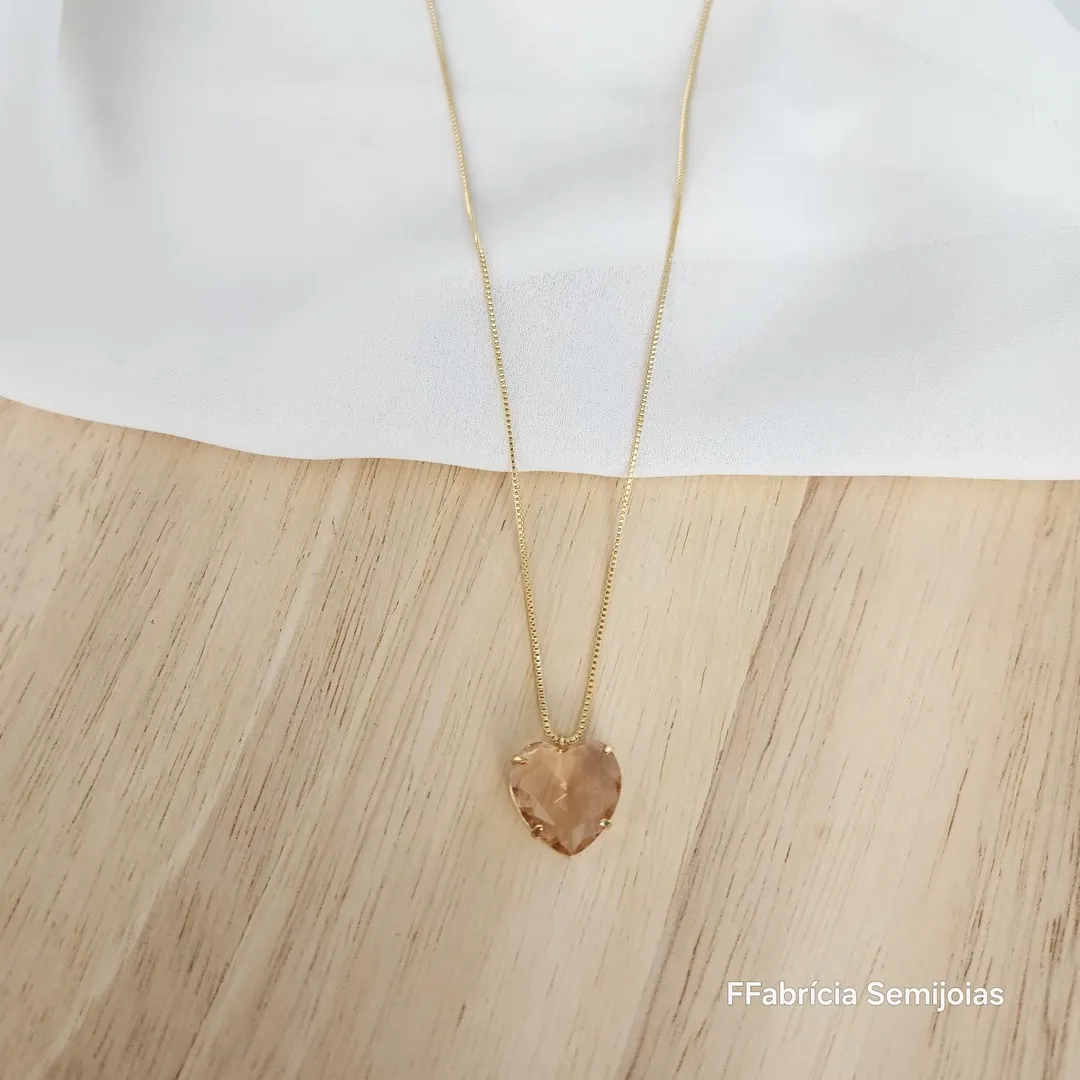 COLAR CORAÇÃO DOURADO PEDRA CITRINO