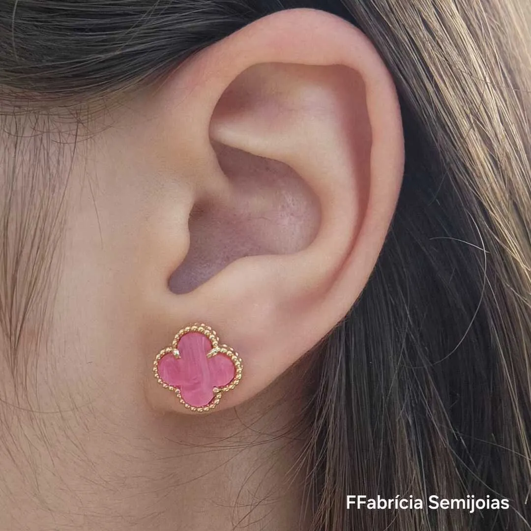 BRINCOS TREVO DE QUATRO FOLHAS BANHO OURO ROSA PEROLADO