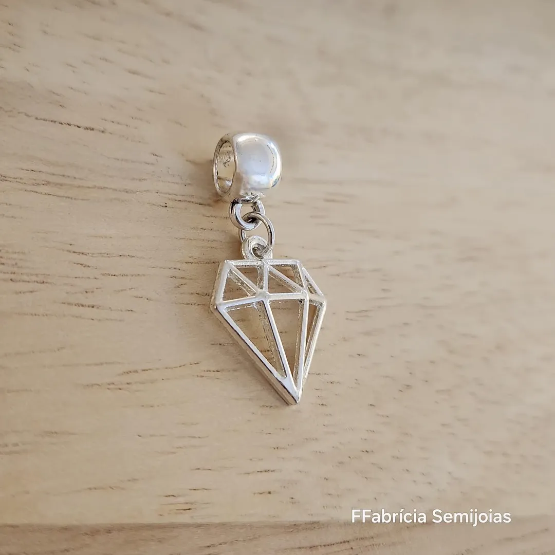 BERLOQUE RÓDIO BRANCO DIAMANTE VAZADO
