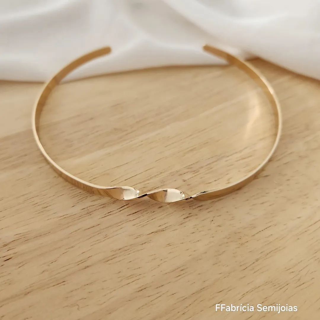 COLAR GARGANTINHA CHOKER ARO TORCIDO