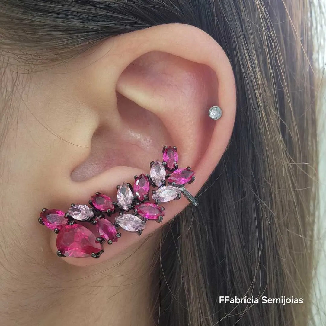 BRINCO EAR CUFF RÓDIO NEGRO - RUBELITA