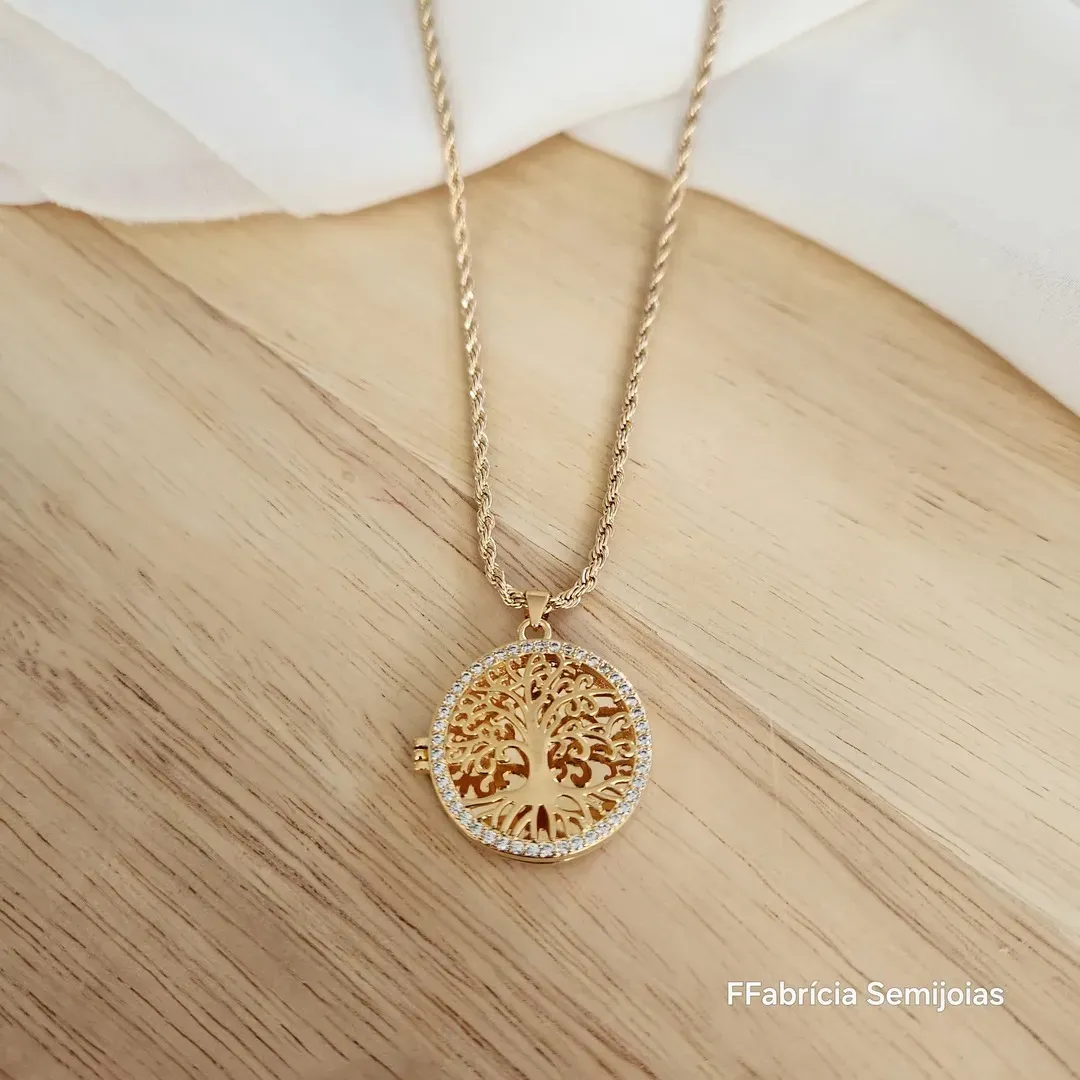 COLAR CORRENTE BAIANA 40CM COM PINGENTE RELICÁRIO ÁRVORE DA VIDA CRAVEJADO EM MICROZIRCÔNIAS CRISTAL