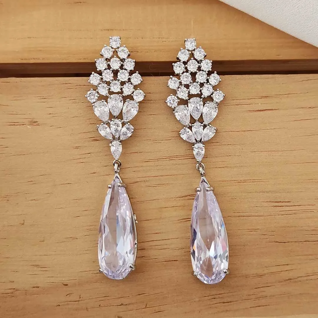 BRINCO FESTA RÓDIO BRANCO ZIRCÔNIAS CRISTAL