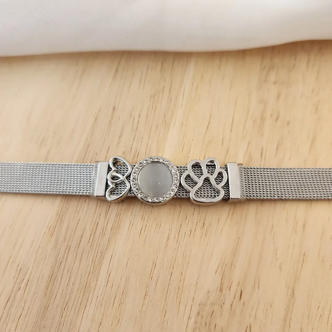 PULSEIRA AÇO AJUSTÁVEL COM CHARMS CORAÇÃO DUPLO/CIRCULO COM MADREPÉROLA/PATINHA DE CACHORRO