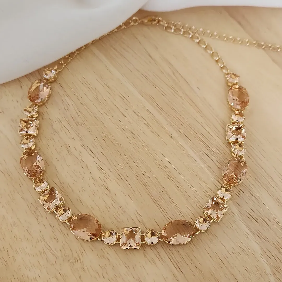 COLAR CHOKER LUXO PEDRAS FORMAS CITRINO