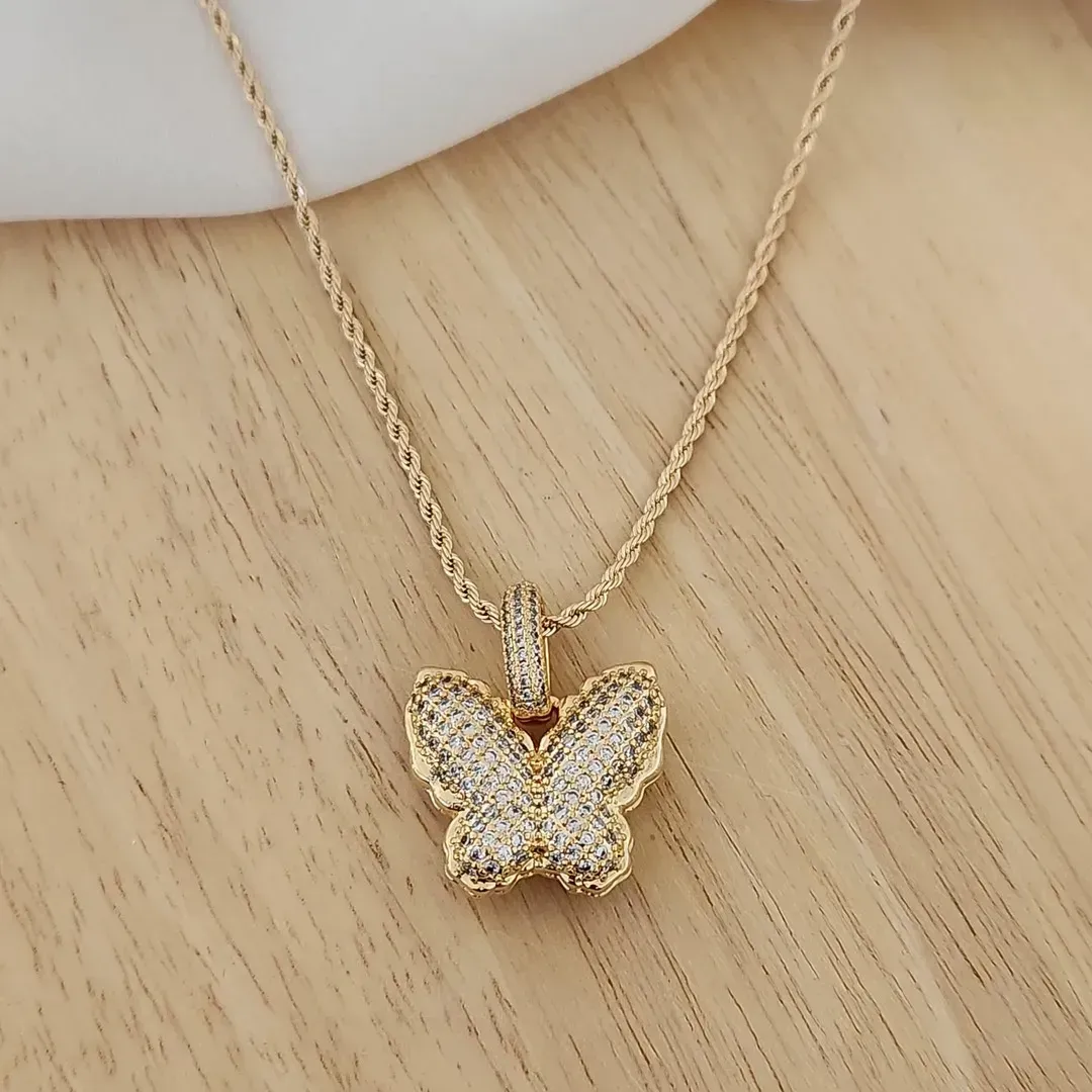 COLAR CHOKER CORRENTE BAIANA 30+10CM COM PINGENTE BORBOLETA CRAVEJADO EM MICROZIRCÔNIAS CRISTAL