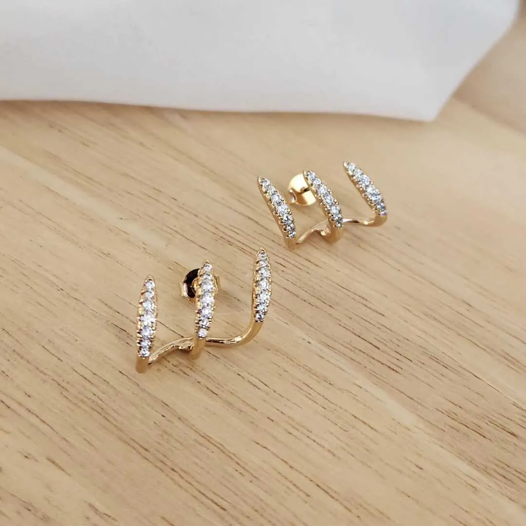 BRINCO EAR CUFF TRÊS FIOS CRAVEJADAS EM MICROZIRCÔNIAS CRISTAL