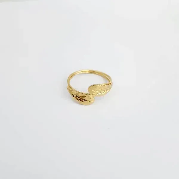 ANEL DOURADO DETALHES