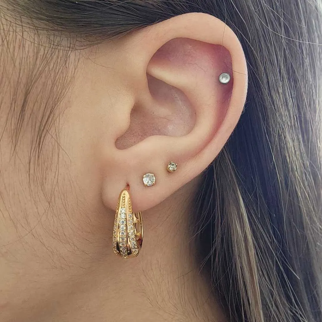 BRINCO ARGOLA GOTA CRAVEJADA EM MICROZIRCÔNIAS