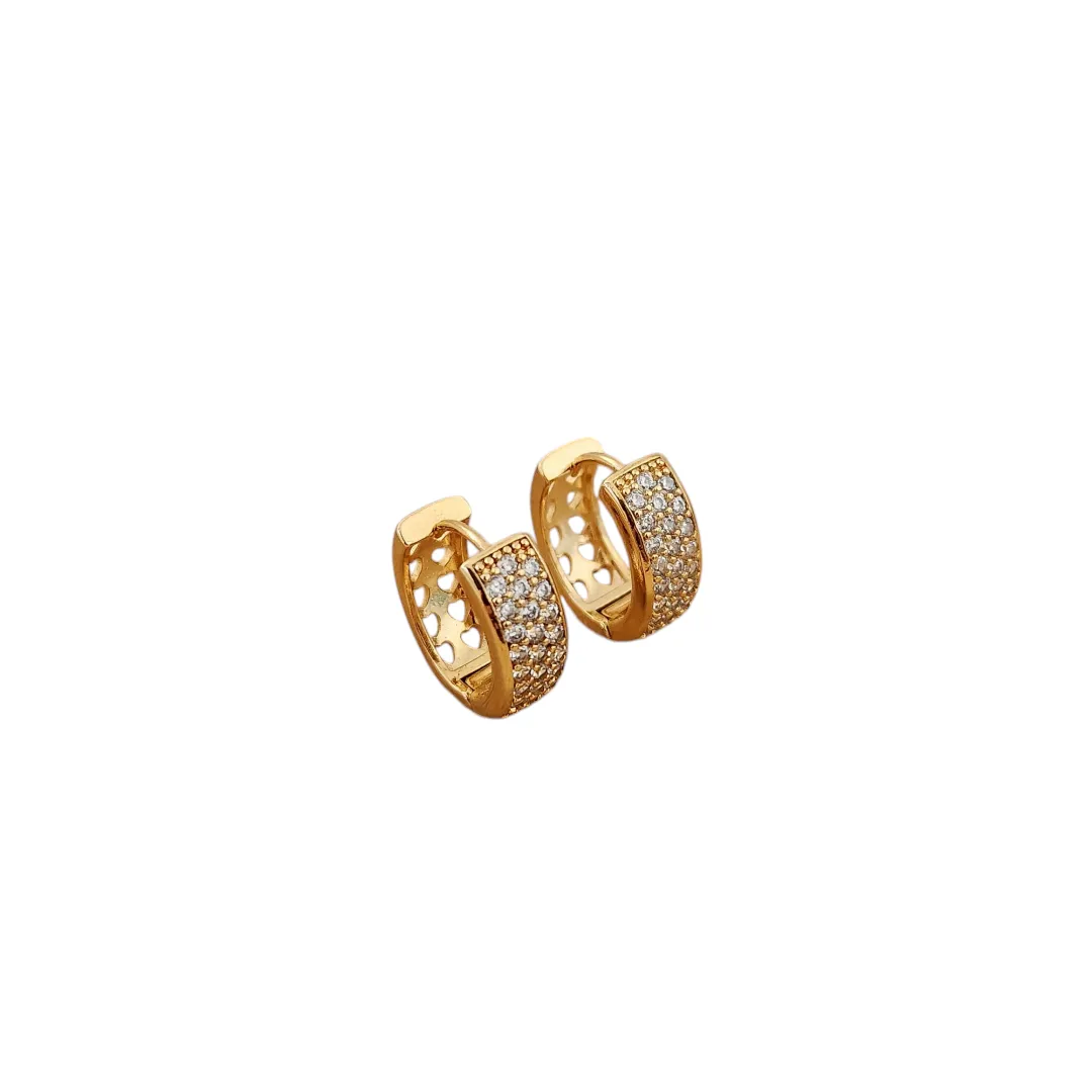 BRINCO ARGOLA  OVAL CRAVEJADA EM MICROZIRCÔNIAS