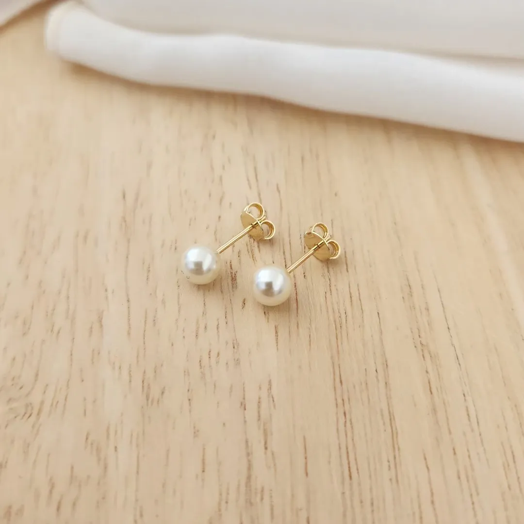 BRINCO DOURADO PÉROLA 6MM