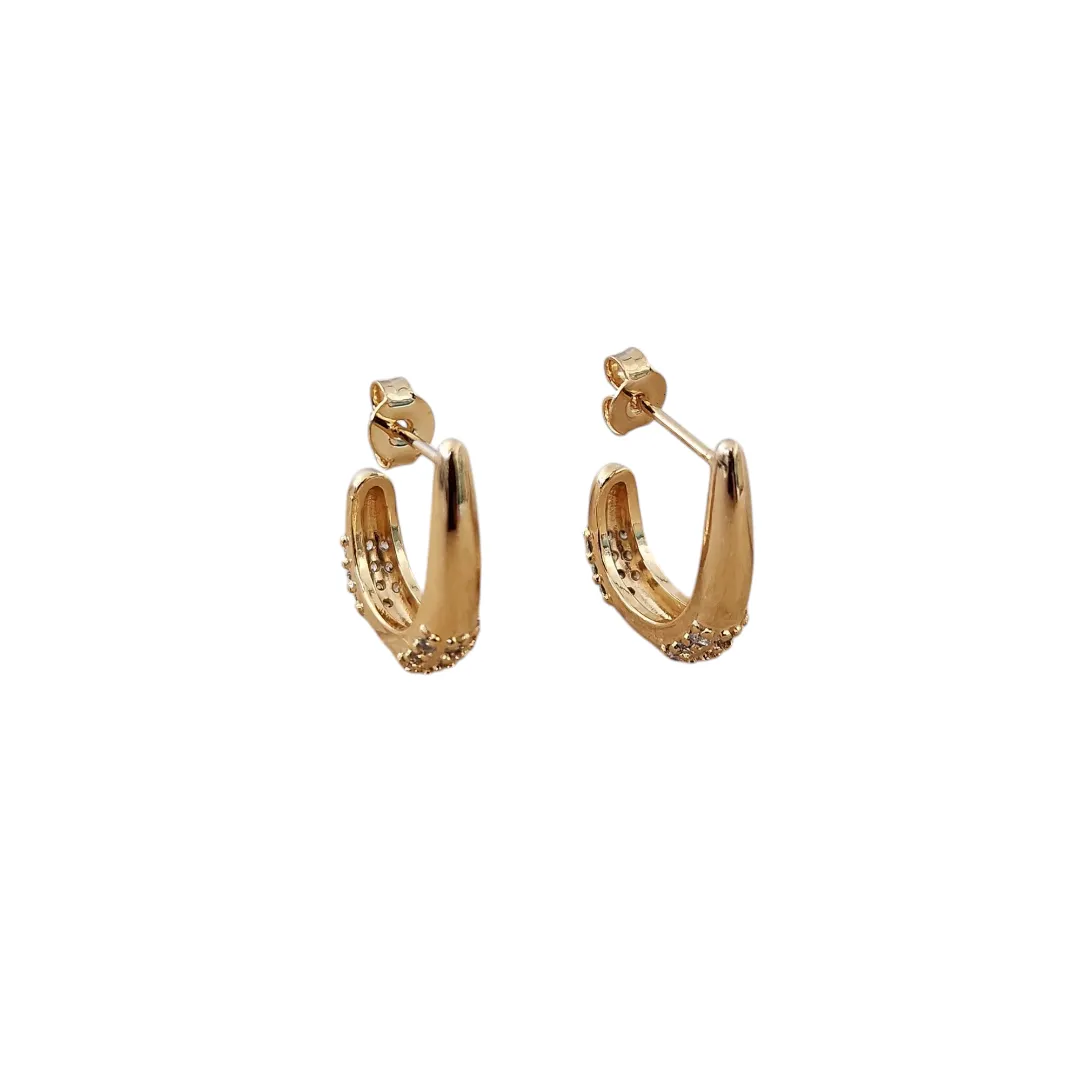 BRINCO MEIA ARGOLA CRAVEJADA EM MICROZIRCÔNIA CRISTAL