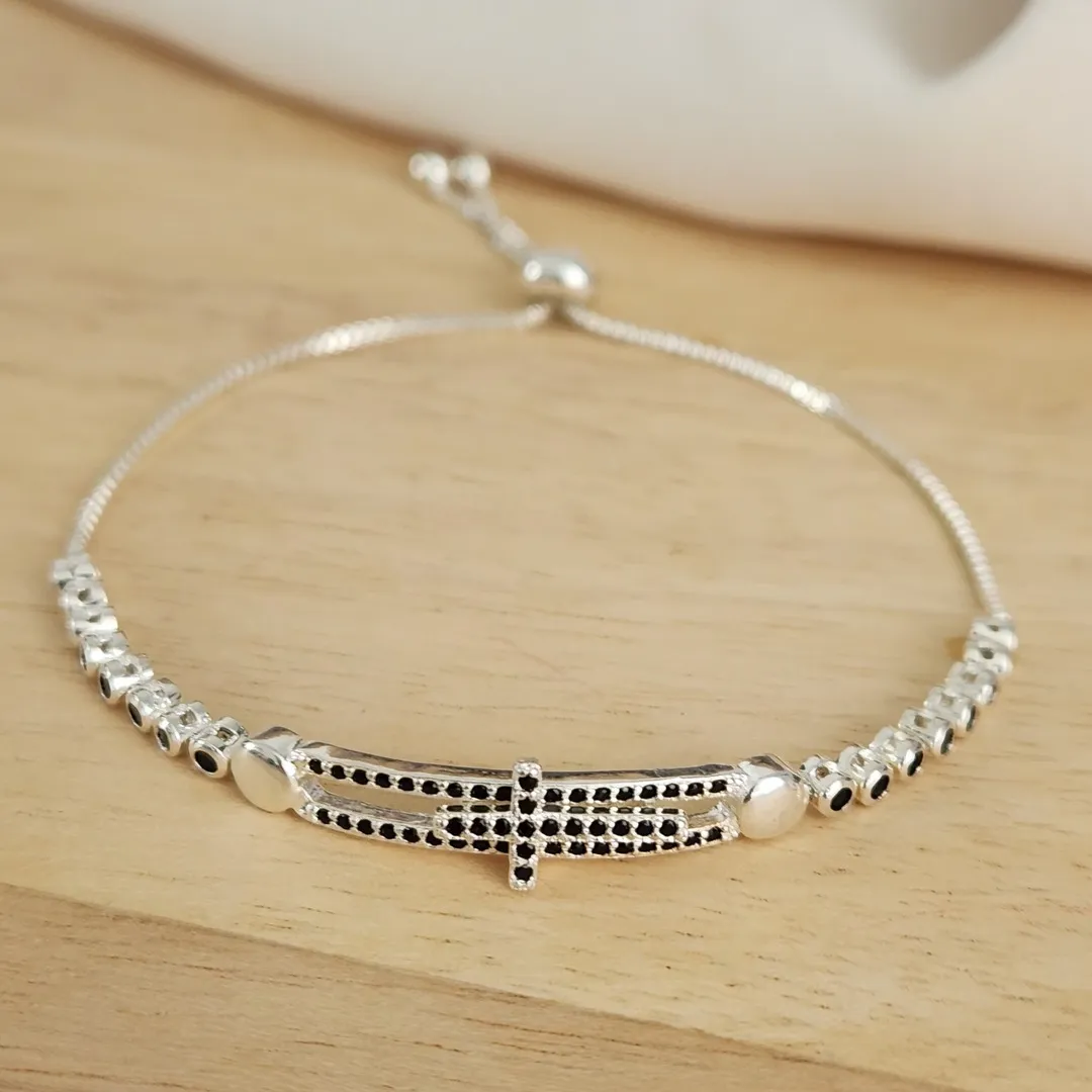 PULSEIRA SHAMBALA RÓDIO BRANCO CRUZ CRAVEJADA MICROZIRCÔNIAS NEGRAS