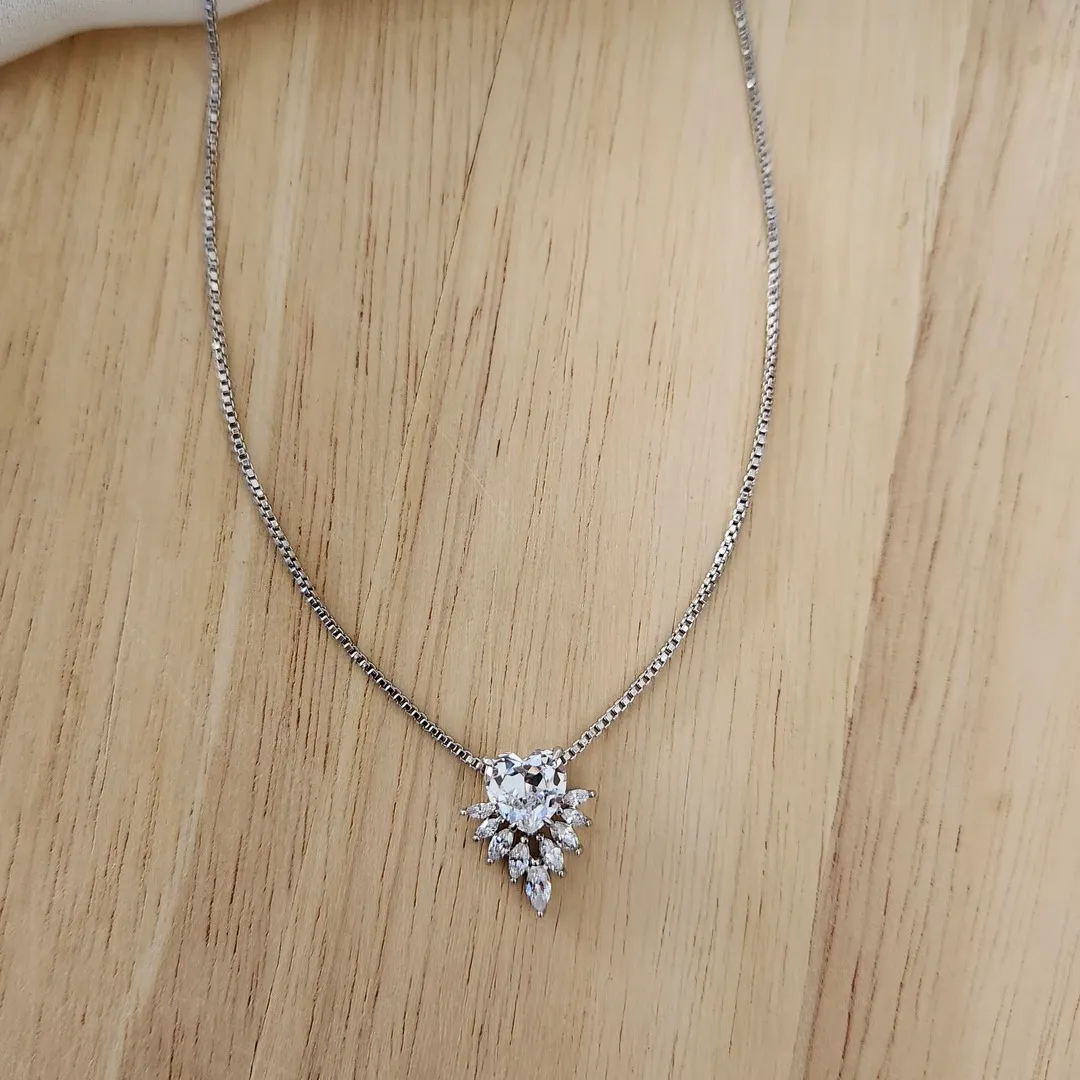 COLAR RÓDIO BRANCO COM PINGENTE DE CORAÇÃO ZIRCÔNIA CRISTAL