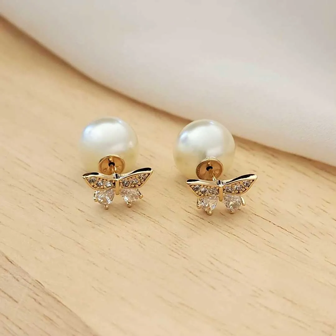 BRINCO ESTILO DIOR BORBOLETA E PÉROLA
