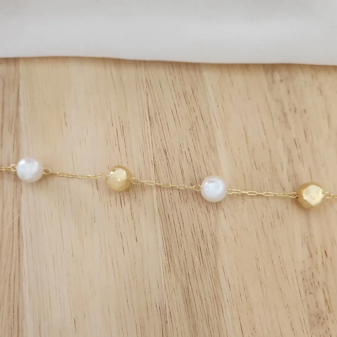 PULSEIRA COM DUAS PÉROLAS E DUAS BOLAS 10MM
