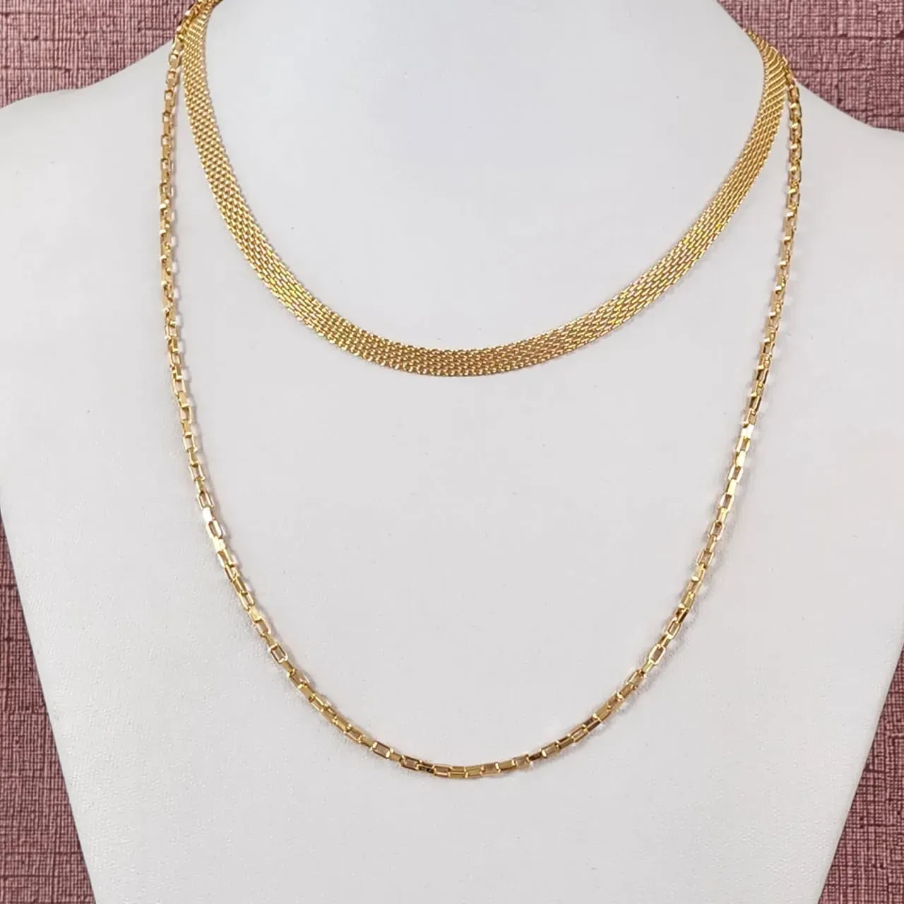 COLAR MALHA DOURADO E CORRENTE CTR DOIS EM UM