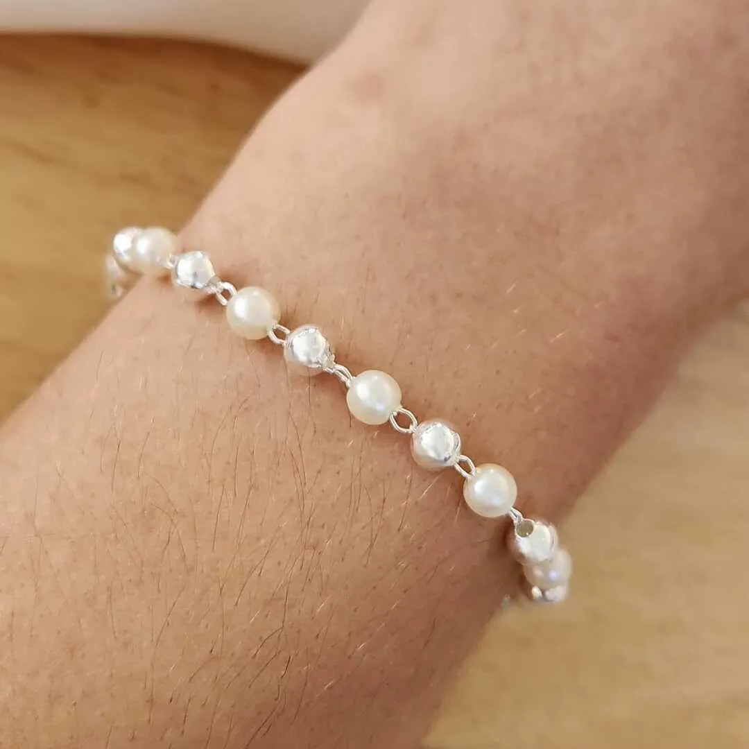 PULSEIRA PÉROLAS E BOLAS 18CM