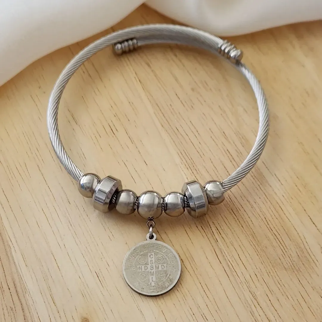 BRACELETE PULSEIRA AÇO PINGENTES E SÃO BENTO