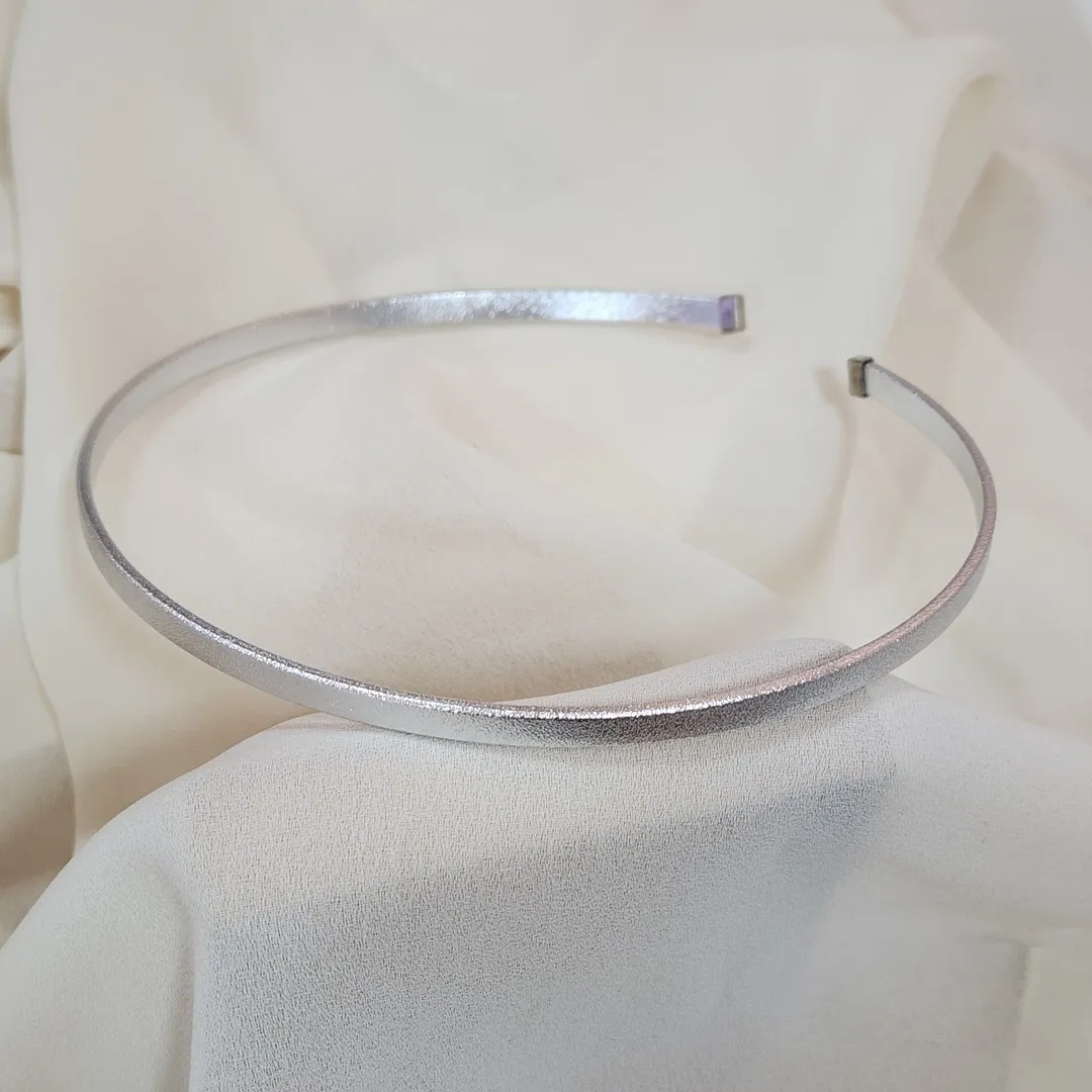 COLAR GARGANTINHA CHOKER CHAPADA PRATA FOSQUEADA