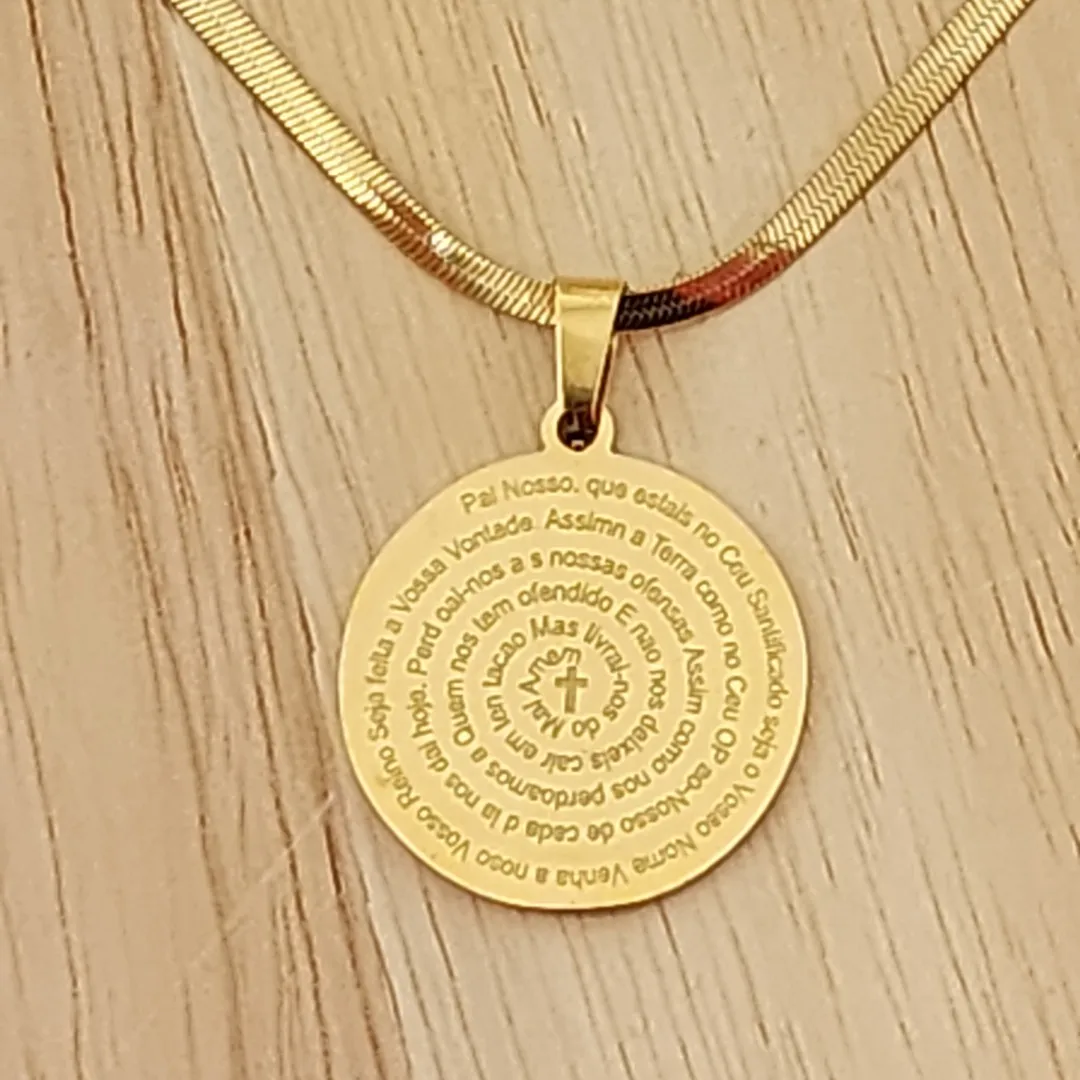 COLAR AÇO DOURADO FITA 45CM PINGENTE PAI NOSSO GRANDE