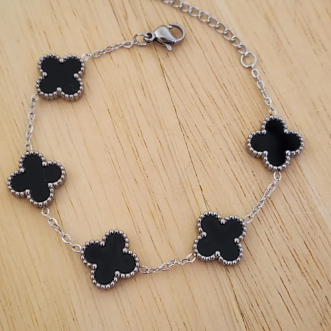 PULSEIRA AÇO CINCO TREVOS PRETO G
