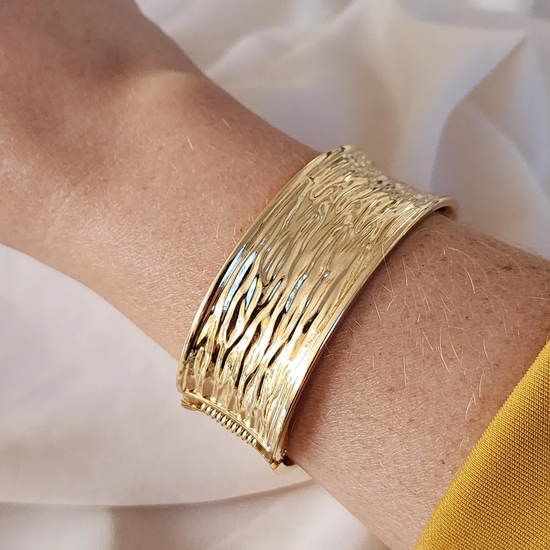 BRACELETE DOURADA ONDAS