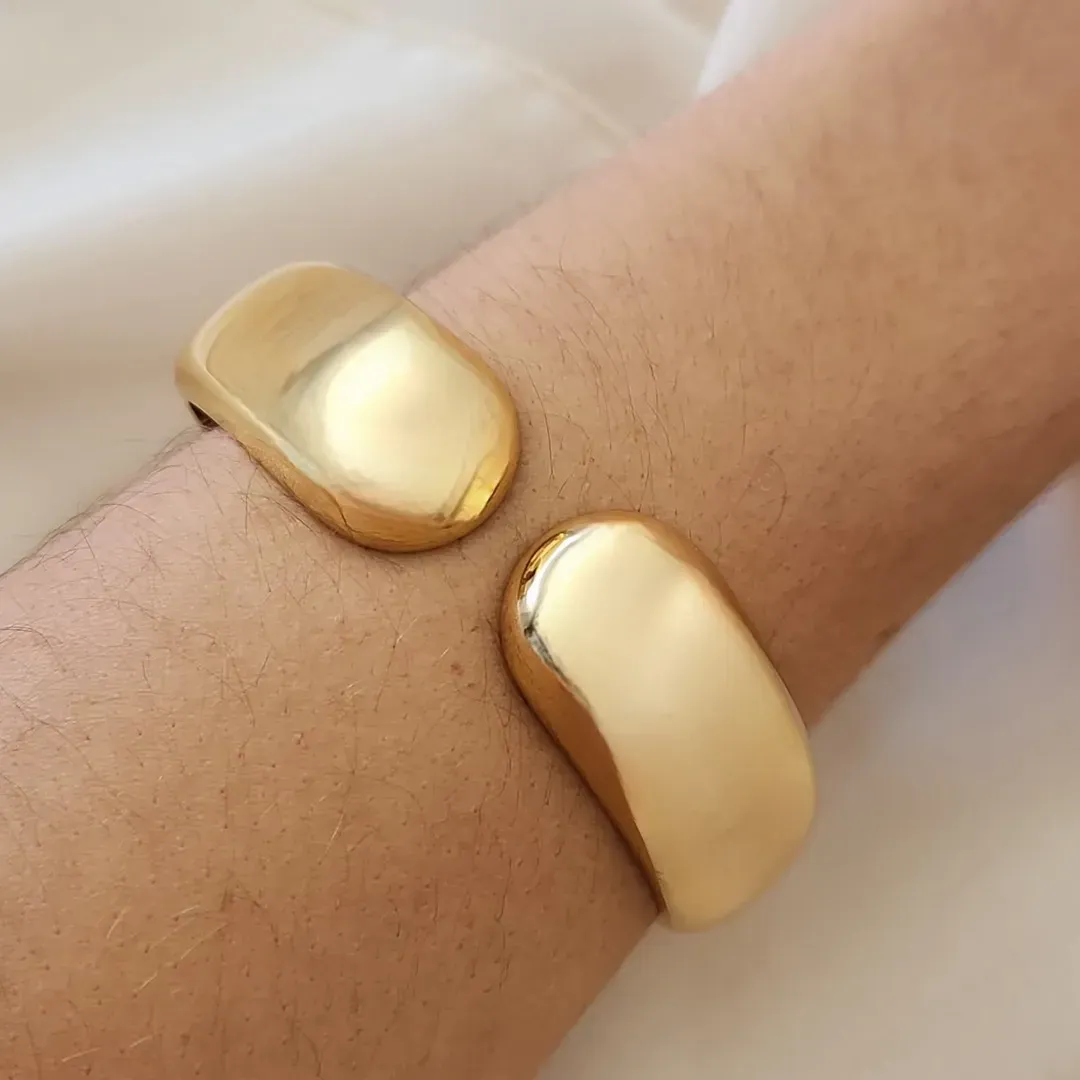 BRACELETE DOURADO AJUSTÁVEL DUAS GOTAS