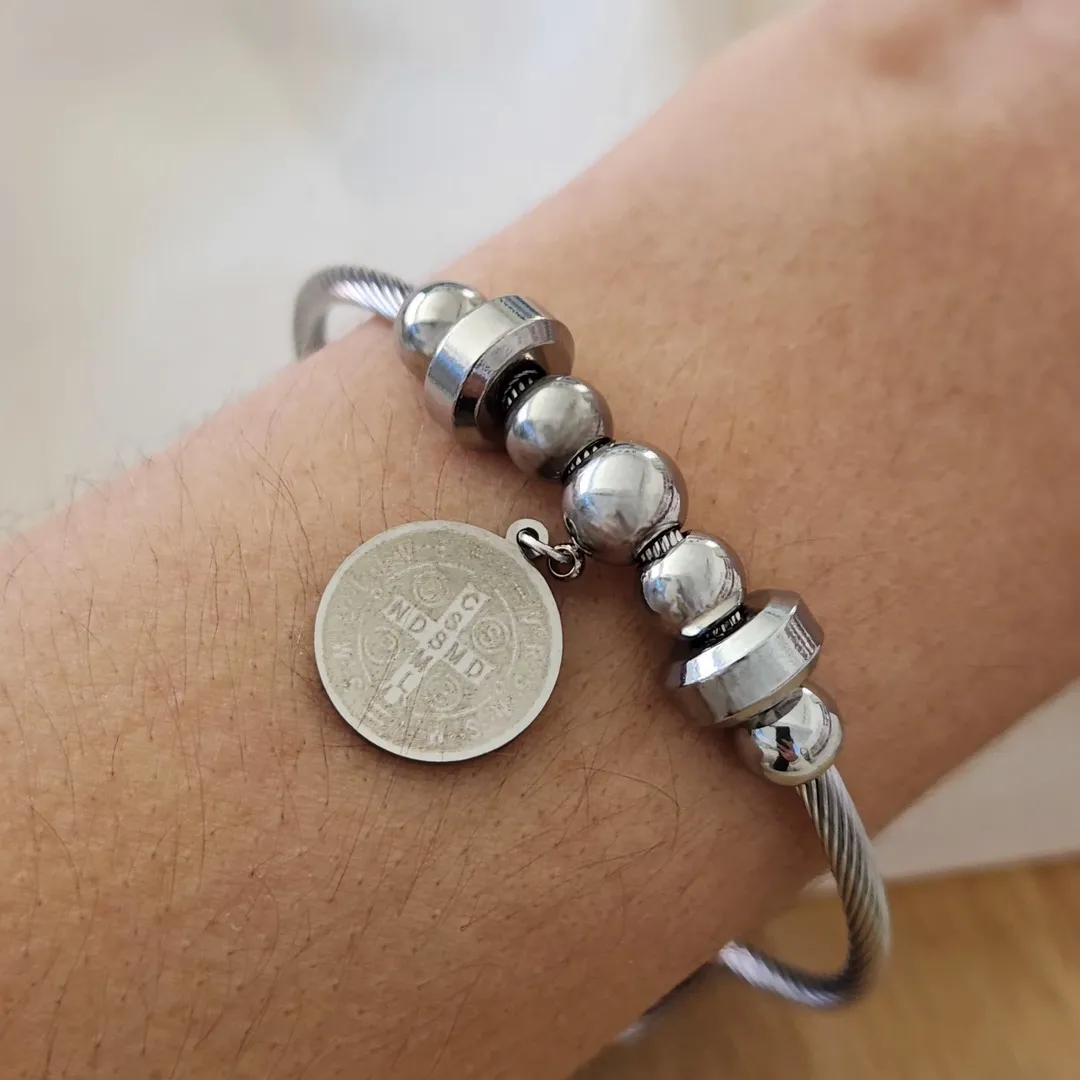 BRACELETE PULSEIRA AÇO PINGENTES E SÃO BENTO
