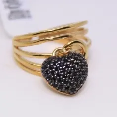 ANEL DOURADO FIOS PINGENTE CORAÇÃO CRAVEJADO MICROZIRCÔNIAS NEGRAS