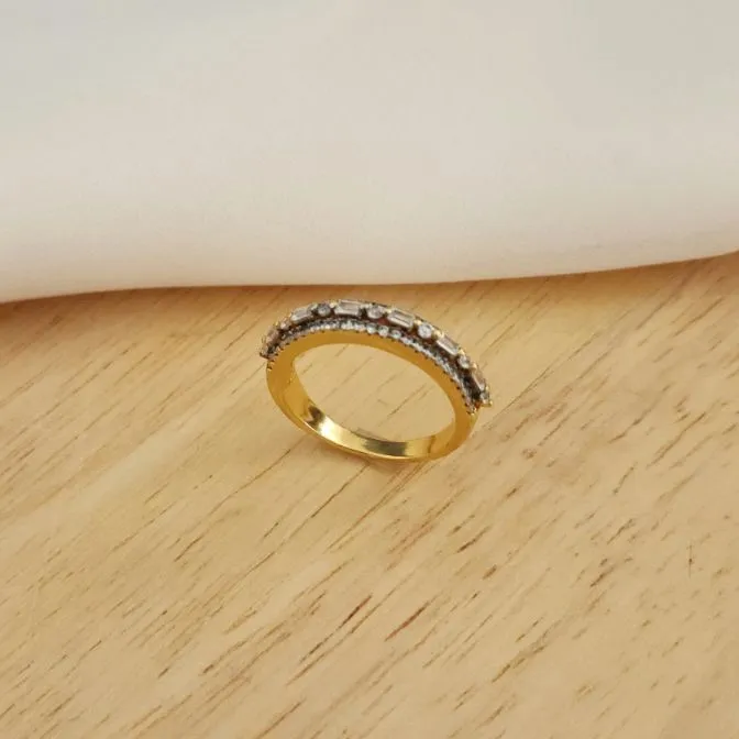 ANEL DOURADO MEIA ZIRCÔNIAS CRISTAL CRAVEJADO