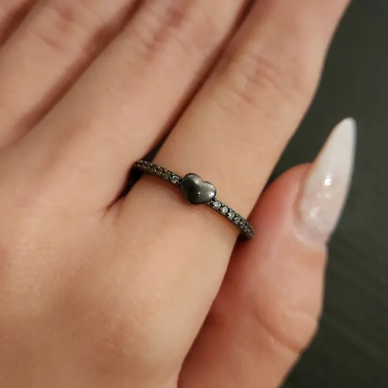 ANEL RÓDIO NEGRO ALIANÇA CORAÇÃO CRAVEJADO MICROZIRCÔNIAS CRISTAL