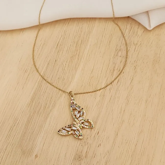 COLAR DOURADO BORBOLETA CRAVEJADA ZIRCONIAS MULTICOR