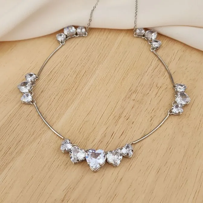 COLAR LUXO PEDRAS CORAÇÕES CRISTAL